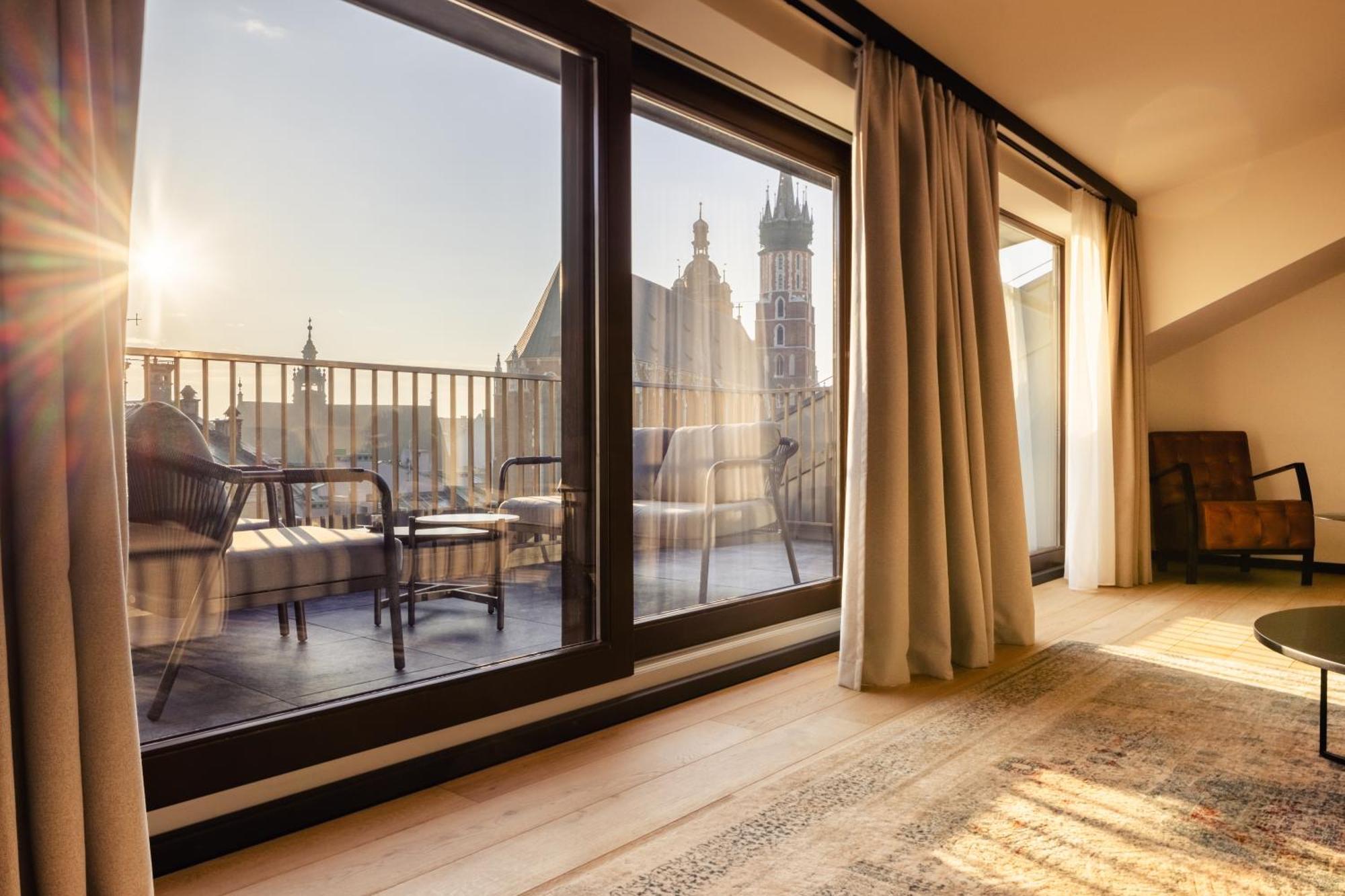 Nomadic Urban Premium Suites คราคูฟ ภายนอก รูปภาพ