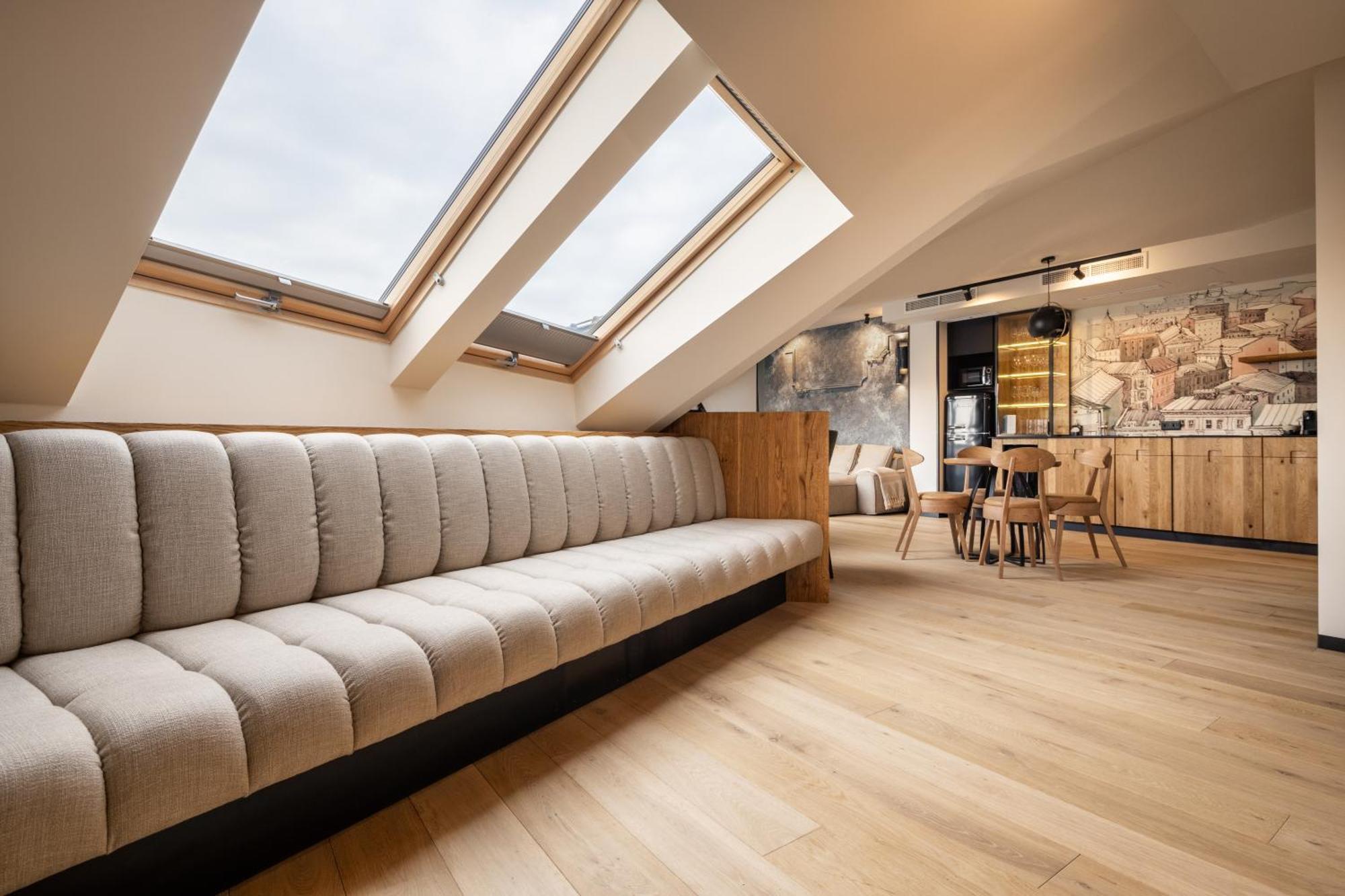 Nomadic Urban Premium Suites คราคูฟ ภายนอก รูปภาพ