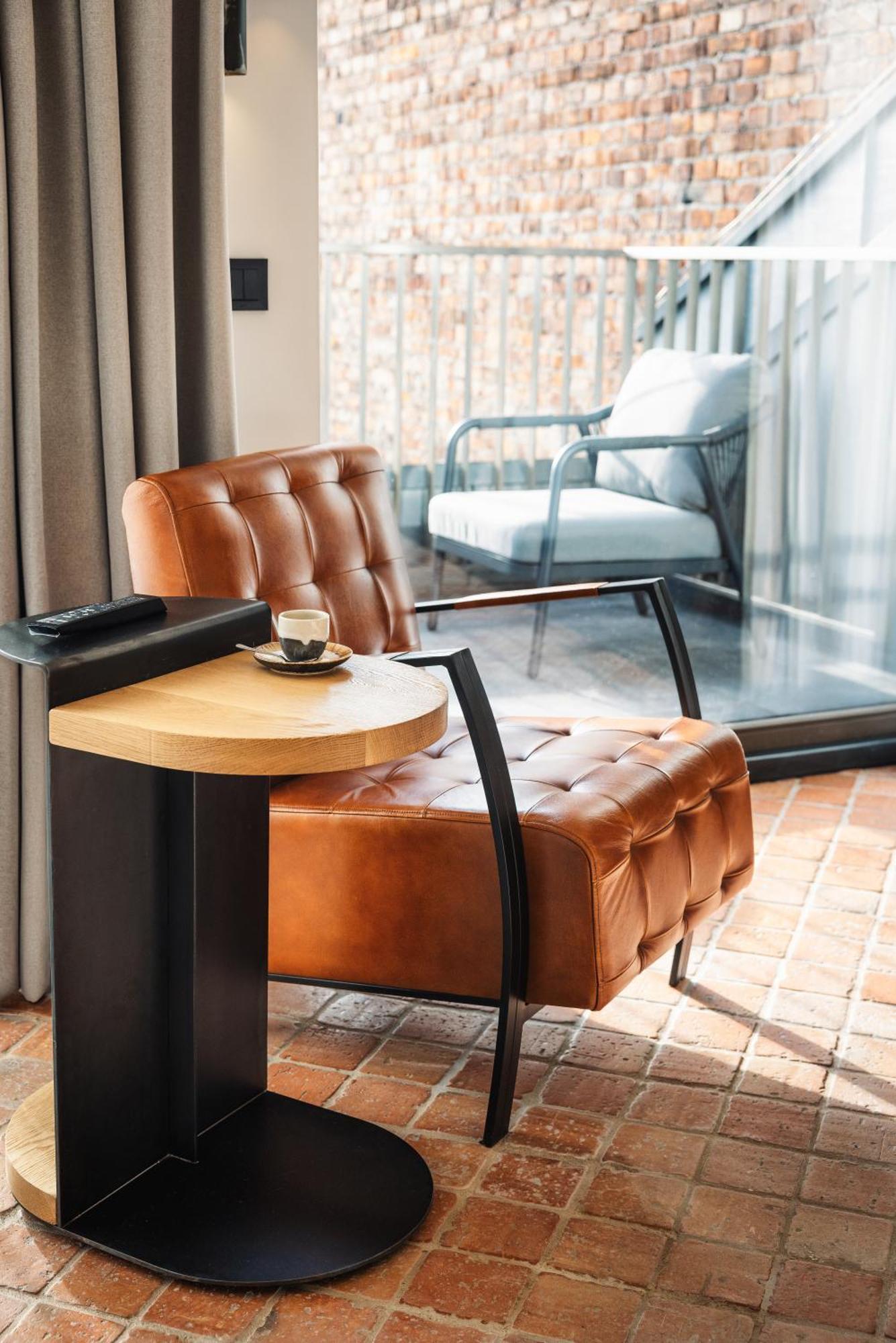 Nomadic Urban Premium Suites คราคูฟ ภายนอก รูปภาพ