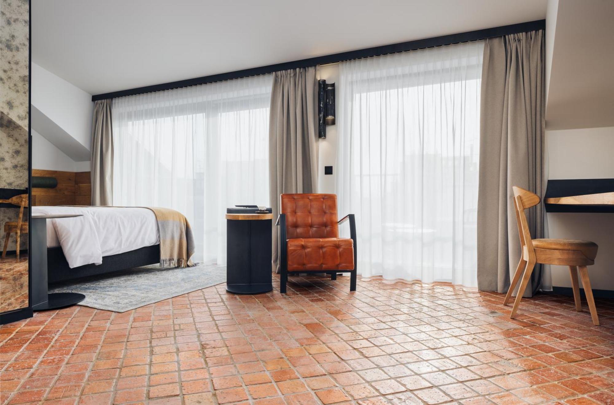 Nomadic Urban Premium Suites คราคูฟ ภายนอก รูปภาพ
