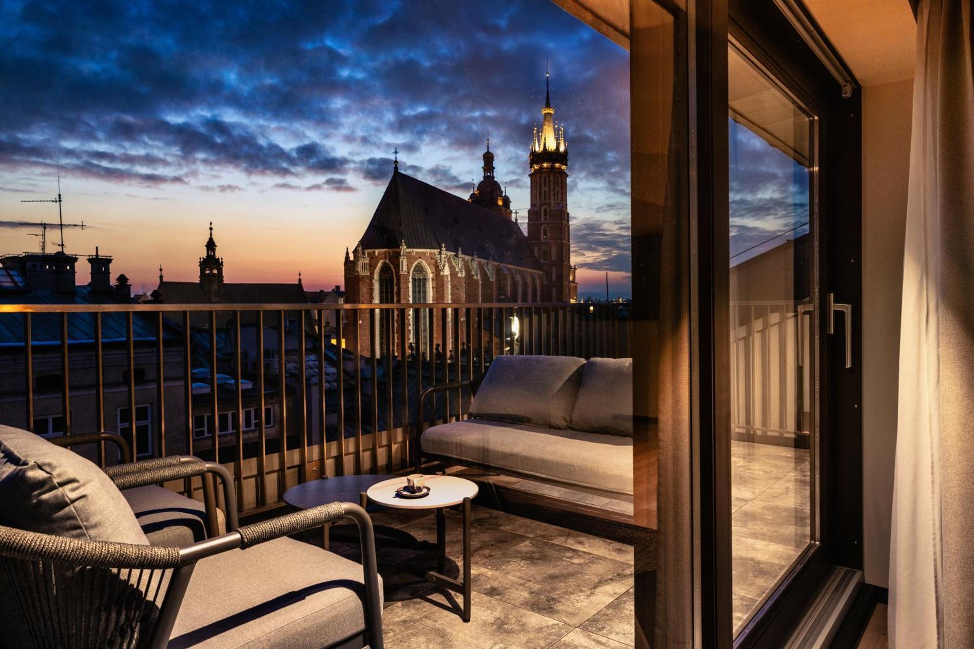 Nomadic Urban Premium Suites คราคูฟ ภายนอก รูปภาพ