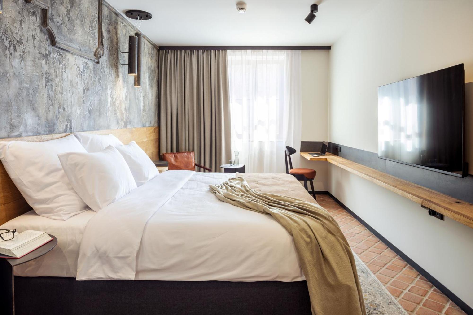 Nomadic Urban Premium Suites คราคูฟ ภายนอก รูปภาพ