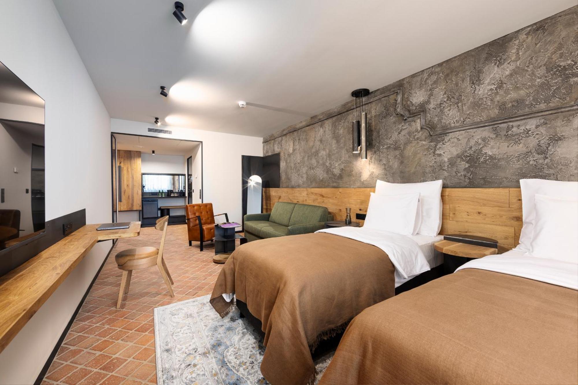 Nomadic Urban Premium Suites คราคูฟ ภายนอก รูปภาพ