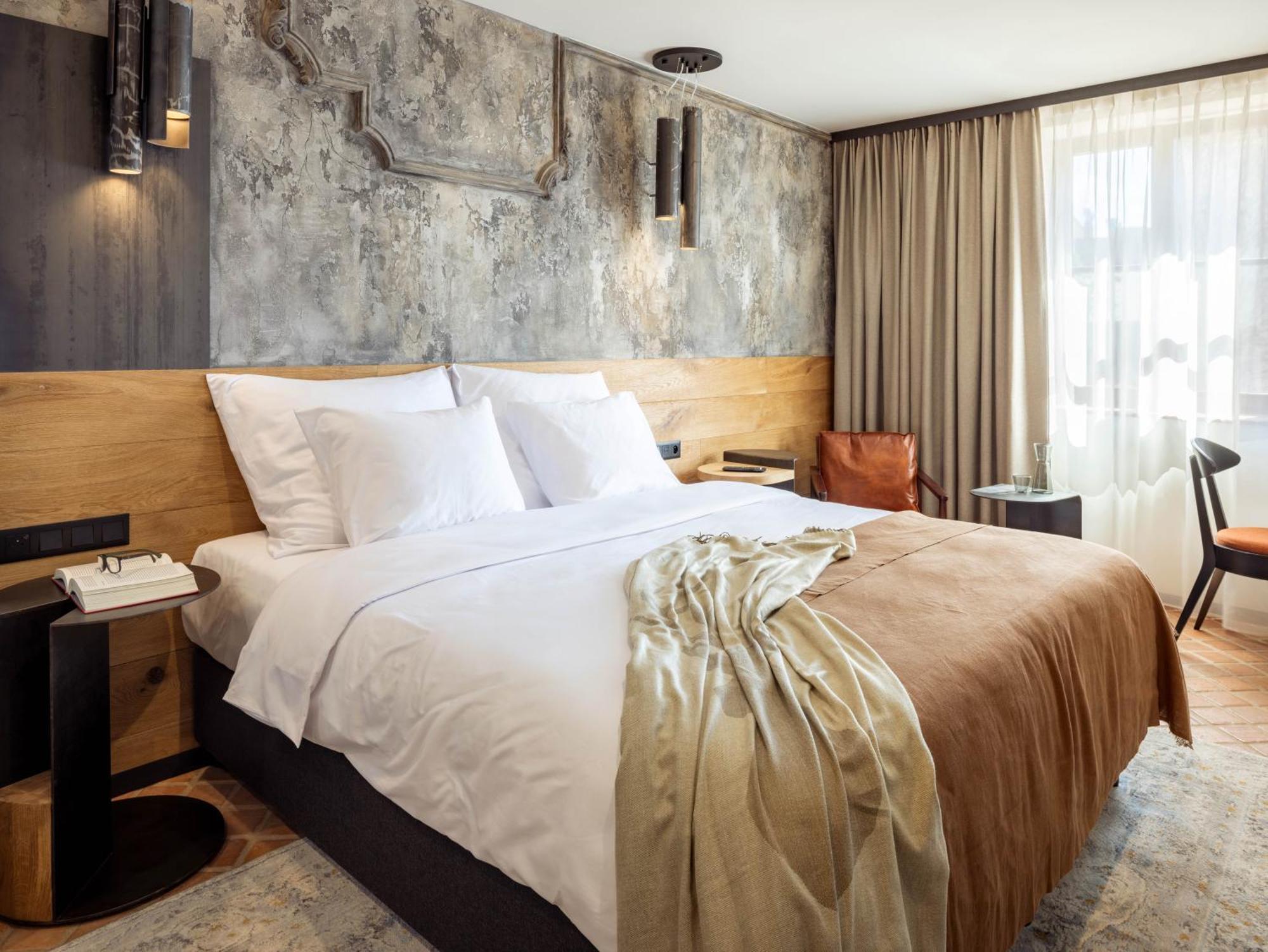 Nomadic Urban Premium Suites คราคูฟ ภายนอก รูปภาพ